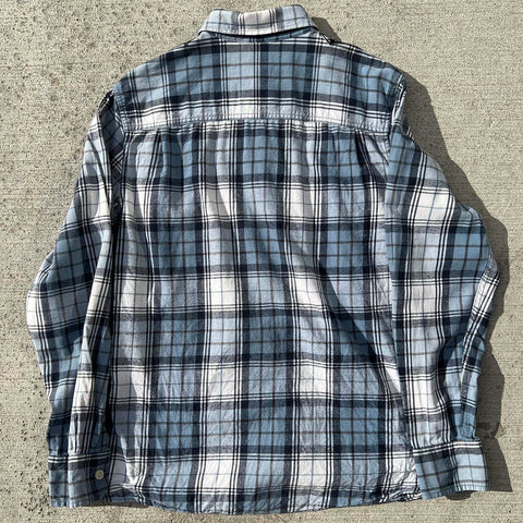 "Button Down" (M)