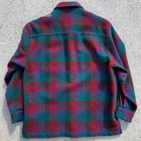 "Button Down" (S)