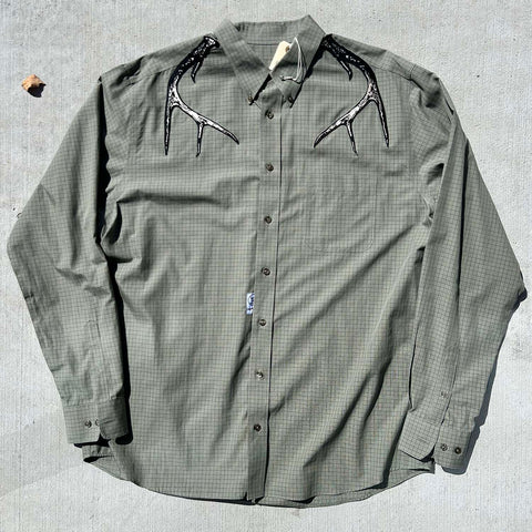 "Button Down" (XL)