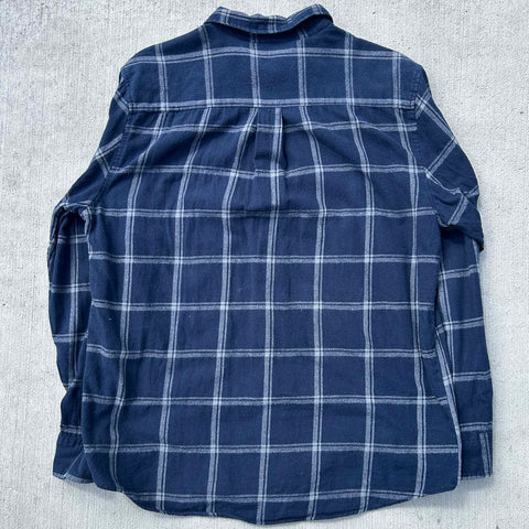 "Button Down" (L)